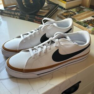 NIKE Court legacy - Used Once 💥